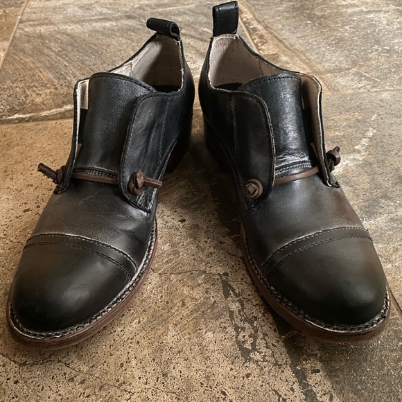 FreeBirds| Size 8| Mabel| Black| NWOB. - Picture 10 of 10